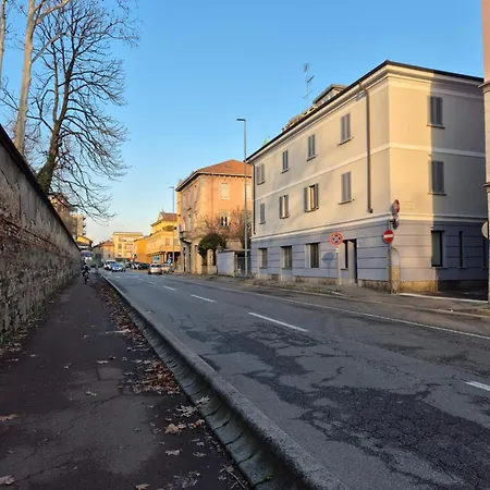 아파트 Moma Monza Villasanta